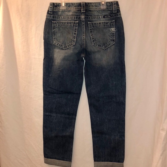 NWT Miss Me distressed/patches boyfriend crops - Picture 9 of 15